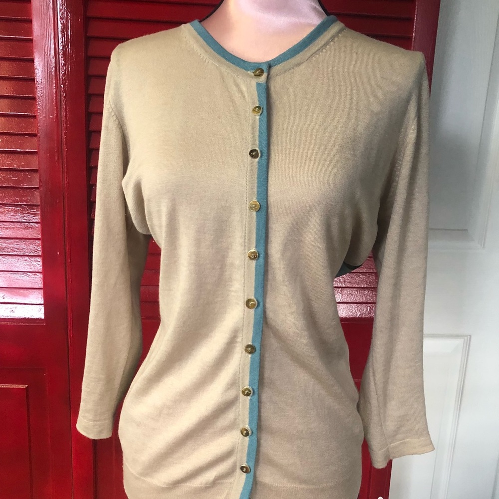 Sweater - Picture 2 of 6